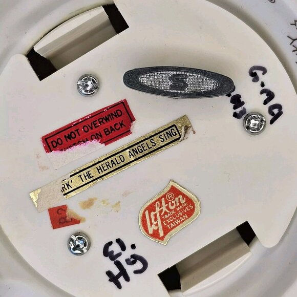 Vintage Lefton Christmas Music Box Mice Carolers Friskey Friends 1984 - Picture 10 of 11